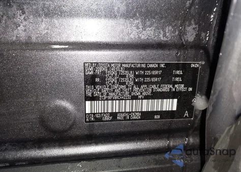 2024 Toyota Rav4 Xle z USA, uszkodzony, nr VIN 2T3P1RFV8RC442232